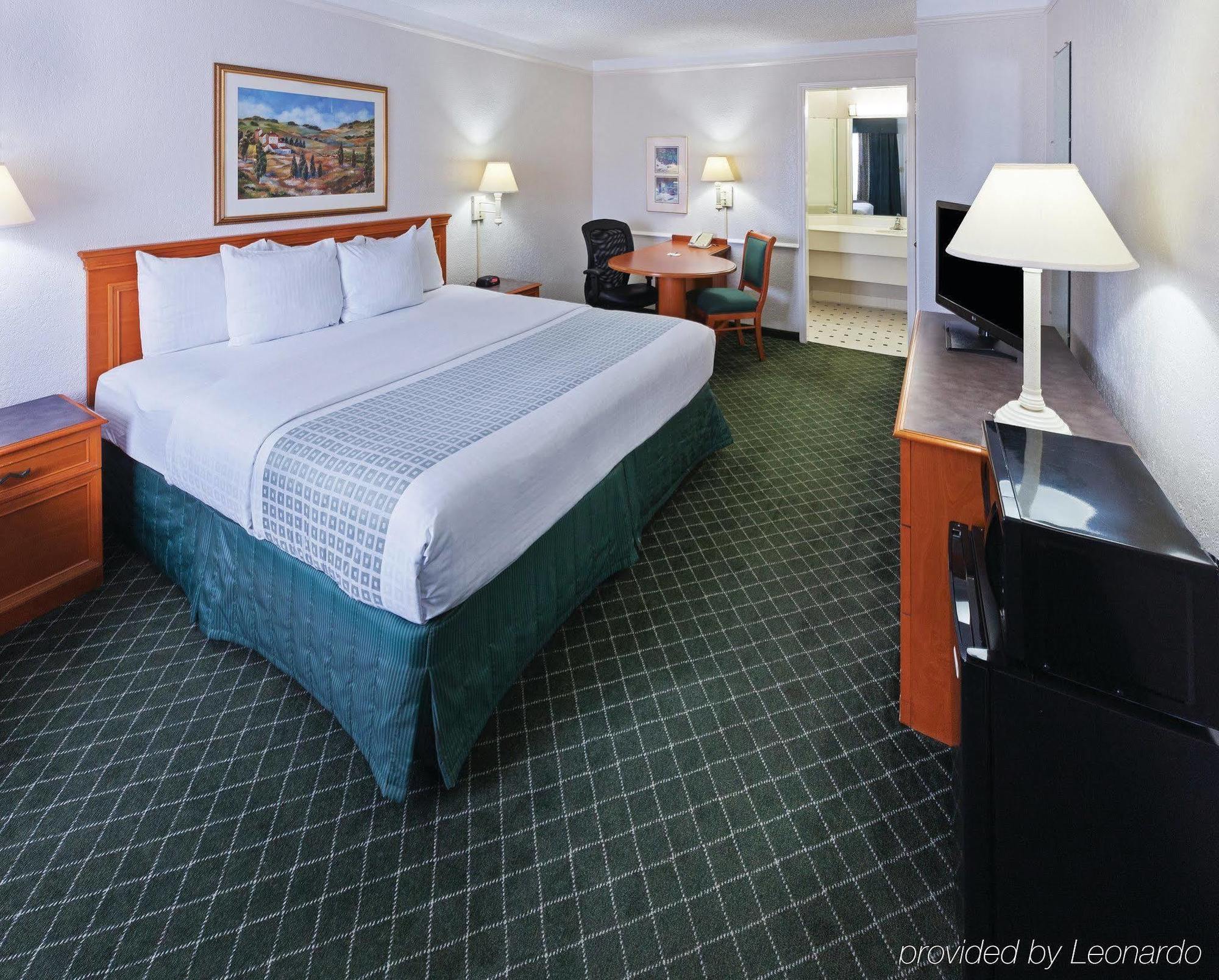 La Quinta By Wyndham Mcallen La Plaza Mall Exterior foto